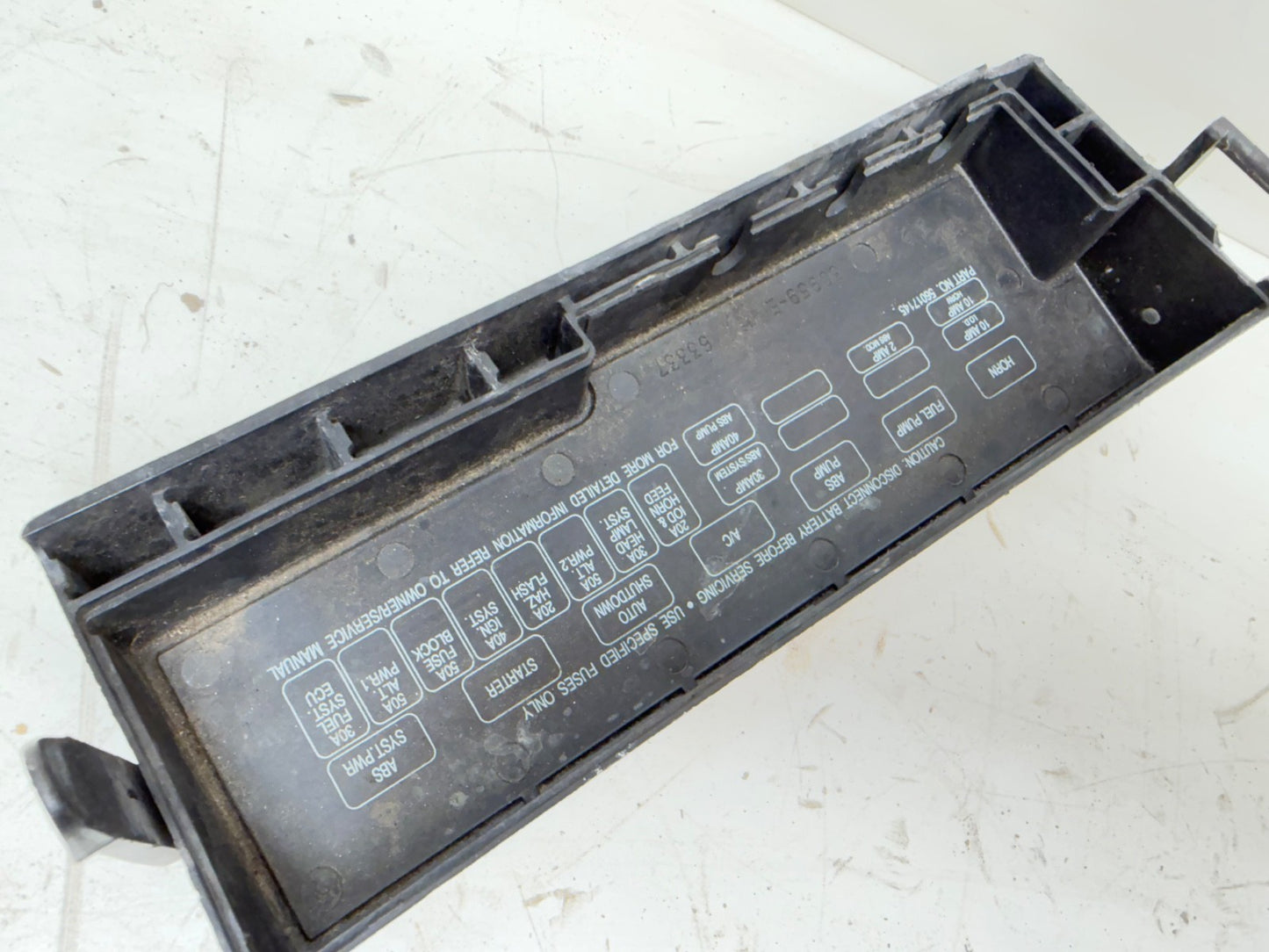 Jeep Wrangler YJ 91-95 Under Hood Fuse Block Relay Panel Cover OEM 56017145