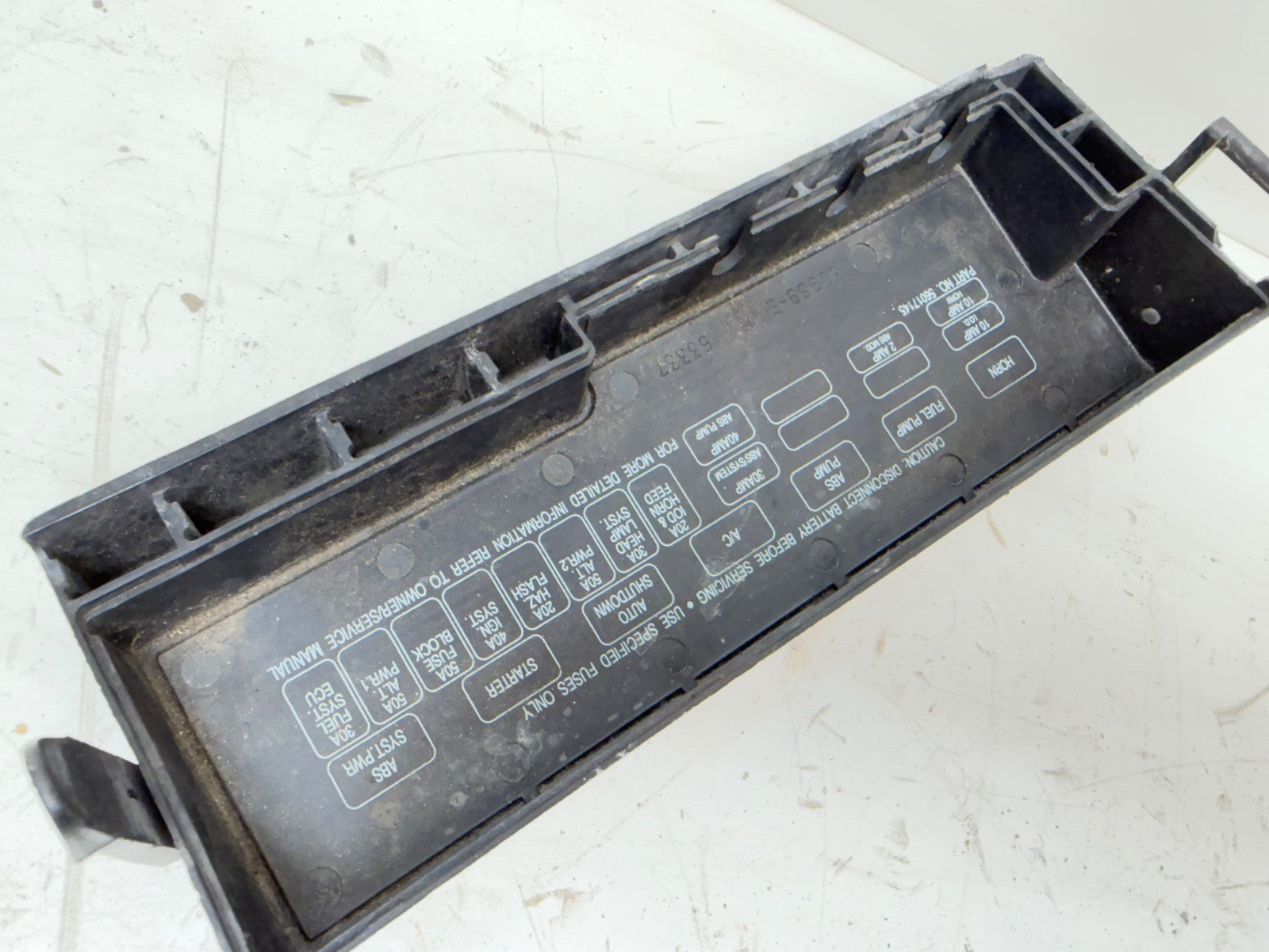 Jeep Wrangler YJ 91-95 Under Hood Fuse Block Relay Panel Cover OEM 56017145