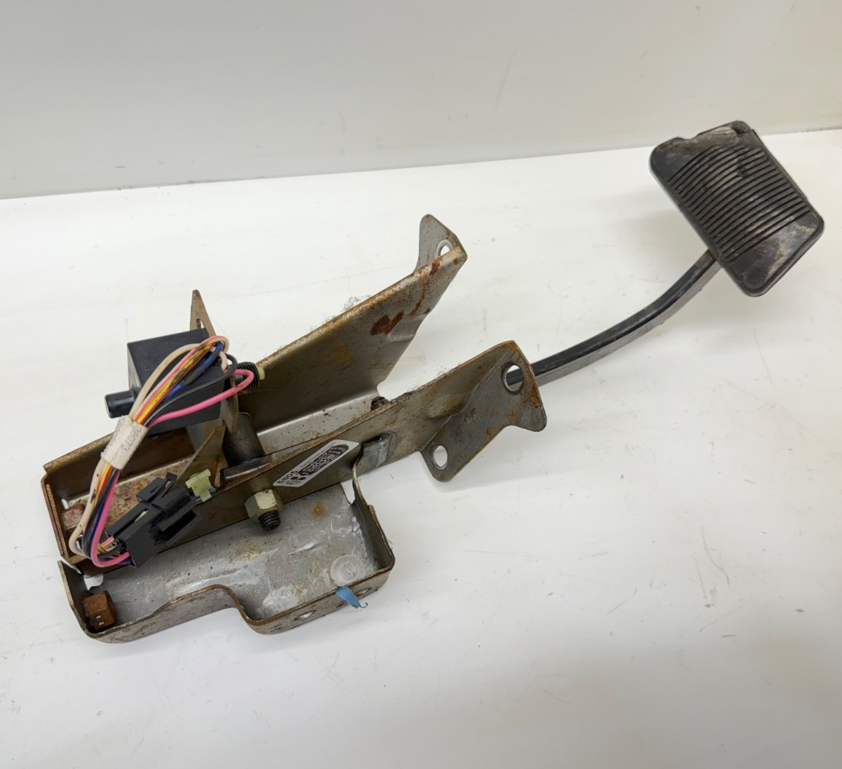 91-95 Jeep Cherokee XJ Brake Pedal Assembly Automatic OEM Auto Break Petal 94 93