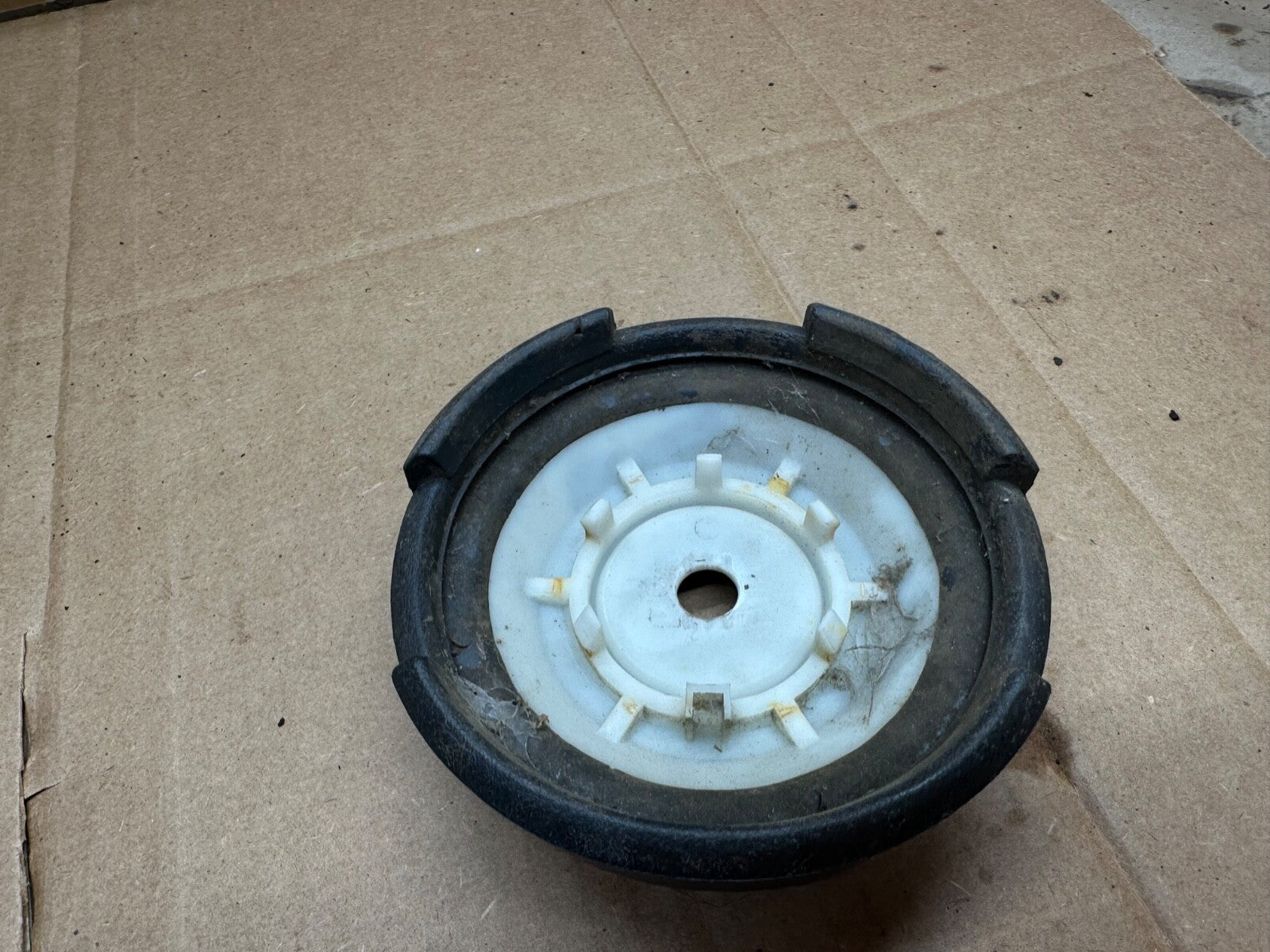 84-96 Jeep Cherokee Wrangler XJ YJ Charcoal Steering Wheel Horn Button NO EMBLEM