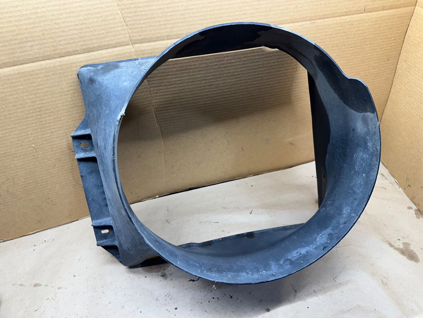 87-95 Jeep Wrangler YJ Fan Shroud 4 Cylinder 2.5 L Radiator Cooling 2.5L Guard