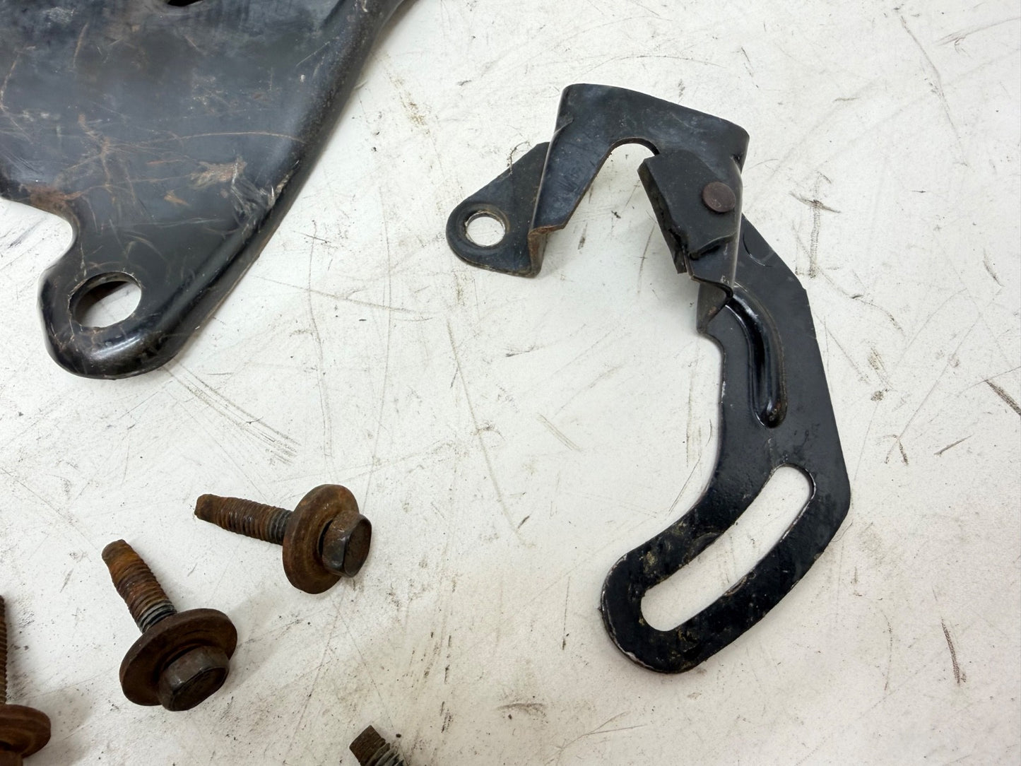 97-02 Jeep TJ Wrangler BACK SEAT BRACKETS Side Rear Bracket OEM Floor Complete