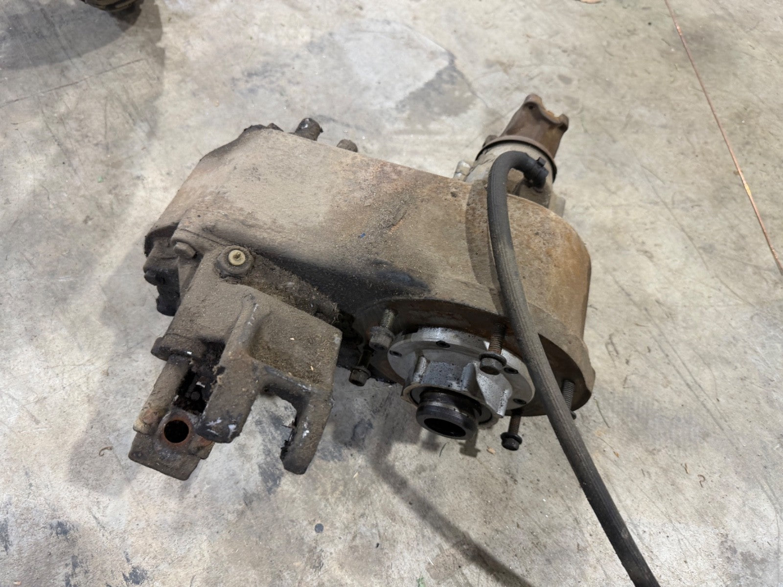 80-86 Jeep CJ Dana 300 Long Transfer Case 4x4 4WD CJ5 CJ7 5 7 D300 D Three Hundy