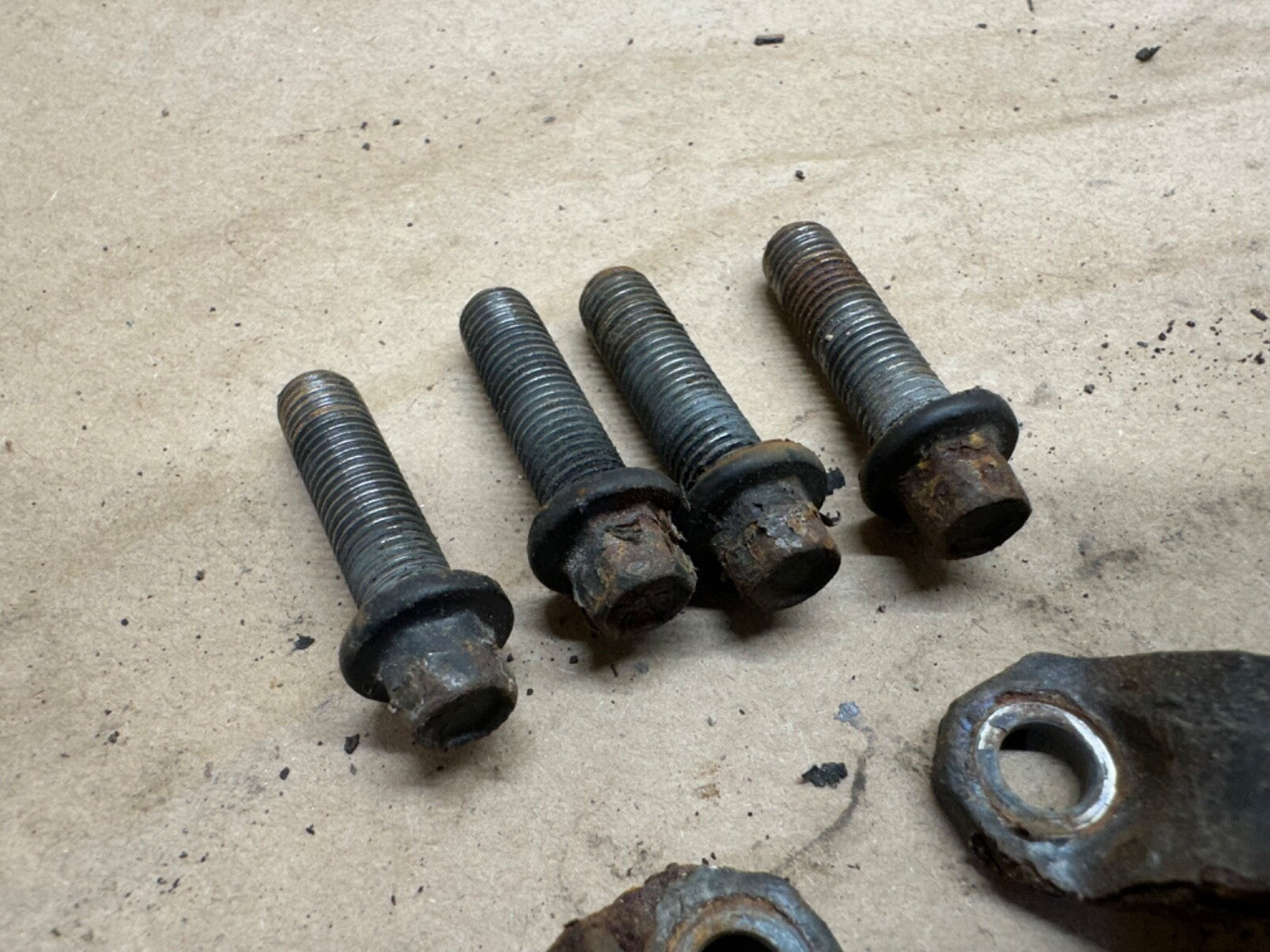 Jeep Wrangler RUBICON TJ LJ 03-06 Front Driveshaft to Transfer Case Bolts Bolt