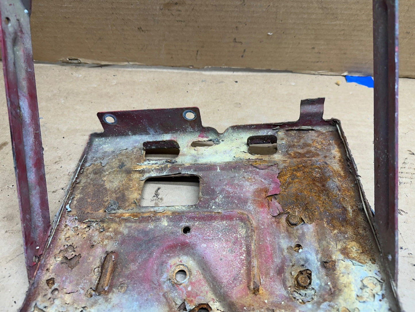 91-95 Jeep YJ Battery Tray Wrangler Factory Firewall Bracket Holder Mount OEM