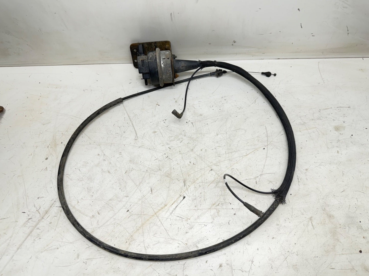 97-02 Jeep TJ LJ Wrangler Cruise Control Speed Servo Module & Bracket OEM Cable