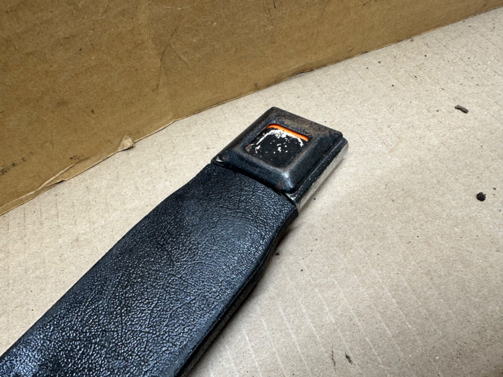Jeep Wrangler YJ 87-90 Driver Left Side Female Seat Belt Buckle OEM Seatbelt OE