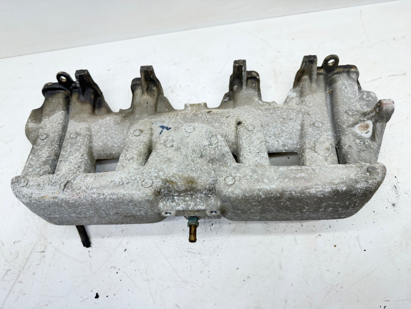 Jeep Wrangler YJ 91-95 4.0 L 6 Cyl Intake Manifold Aluminum 4.0L OEM Cherokee XJ