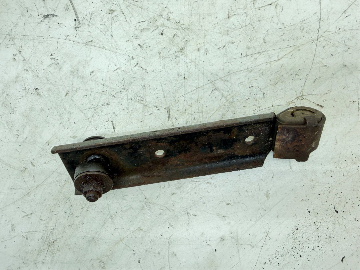 Jeep Wrangler YJ 87-95 2.5 4 Cyl AX5 Manual Transmission Mount Bracket Free Ship