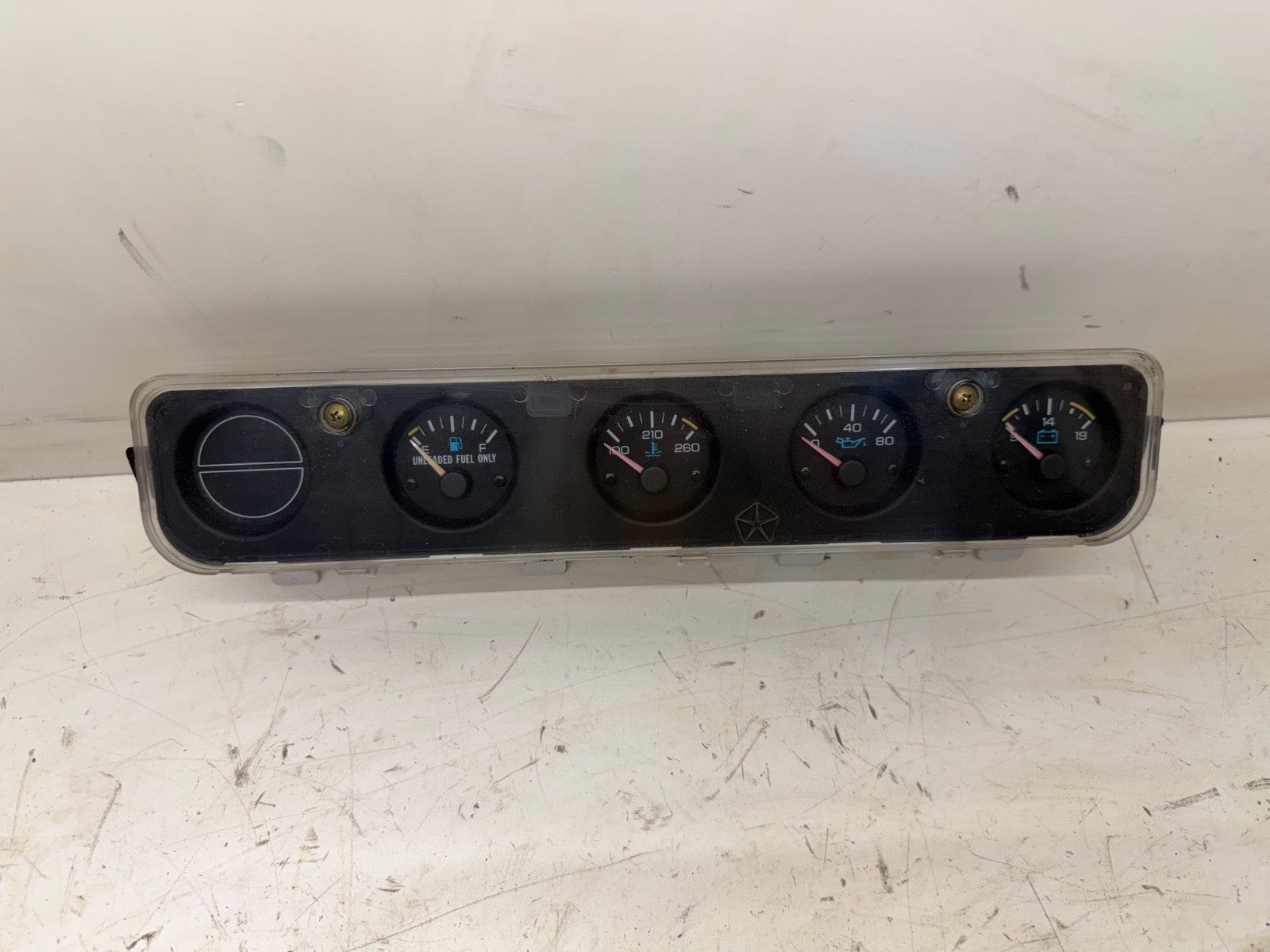 Jeep Wrangler YJ 92-1995 Dash Instrument Center Gauge Cluster Temp Oil Volt Gas