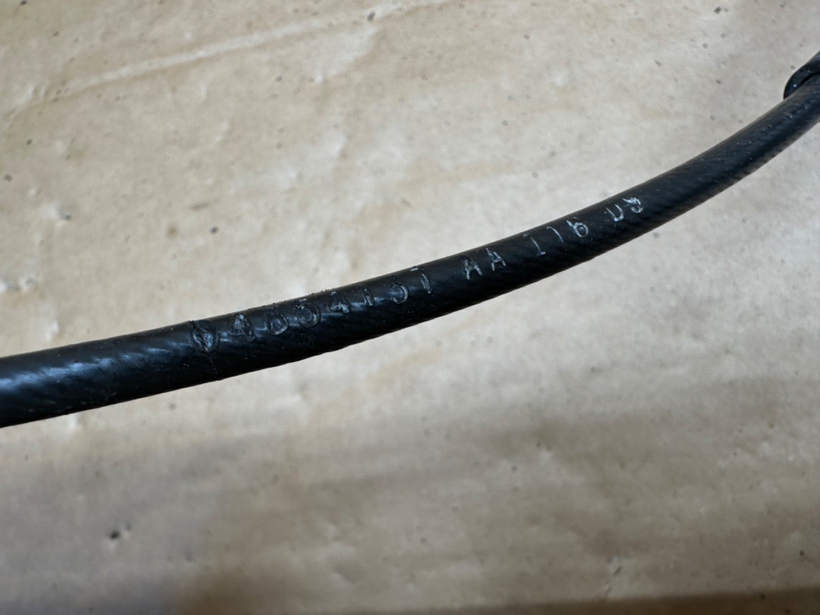 97-06 Jeep TJ Wrangler 4.0L 6 Cylinder or 2.5L Throttle Cable 04854137AA 4.0 2.5