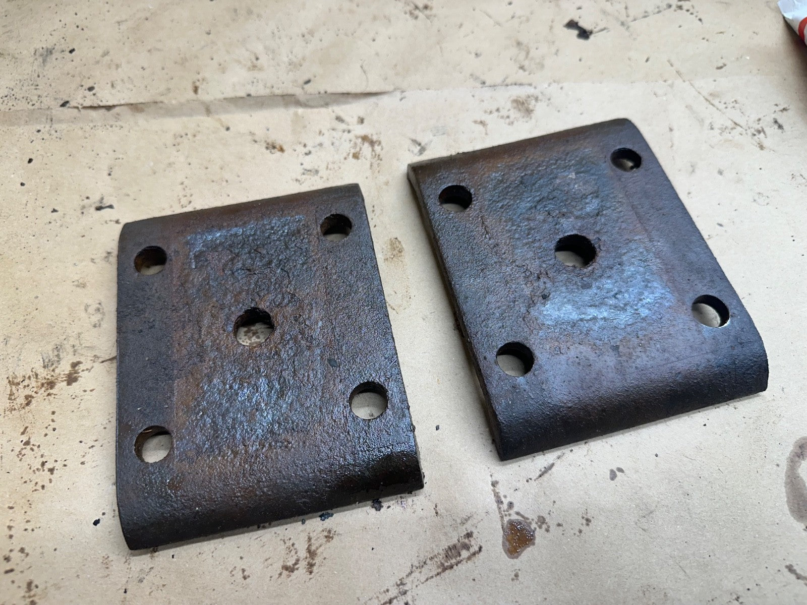 Jeep Wrangler YJ 87-95 Rear Leaf Spring Plates Factory OEM Plate Mount Dana 35
