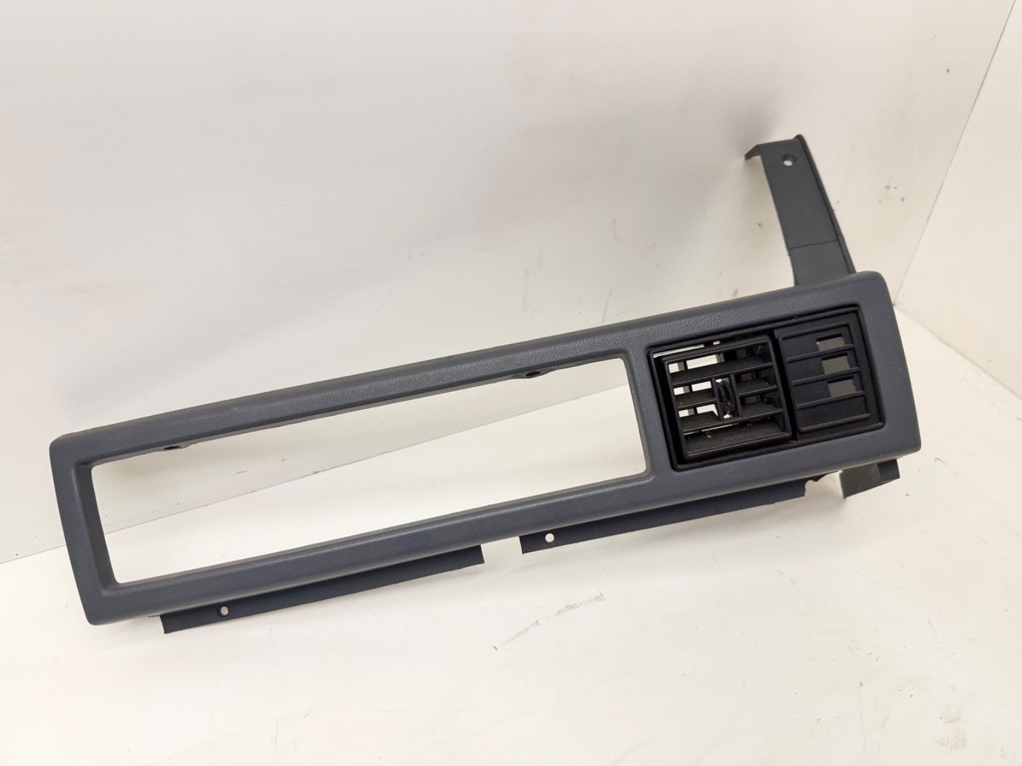 84-96 Jeep Cherokee RH Passenger Side Dash Glove Box Bezel Trim Vent Panel Grey