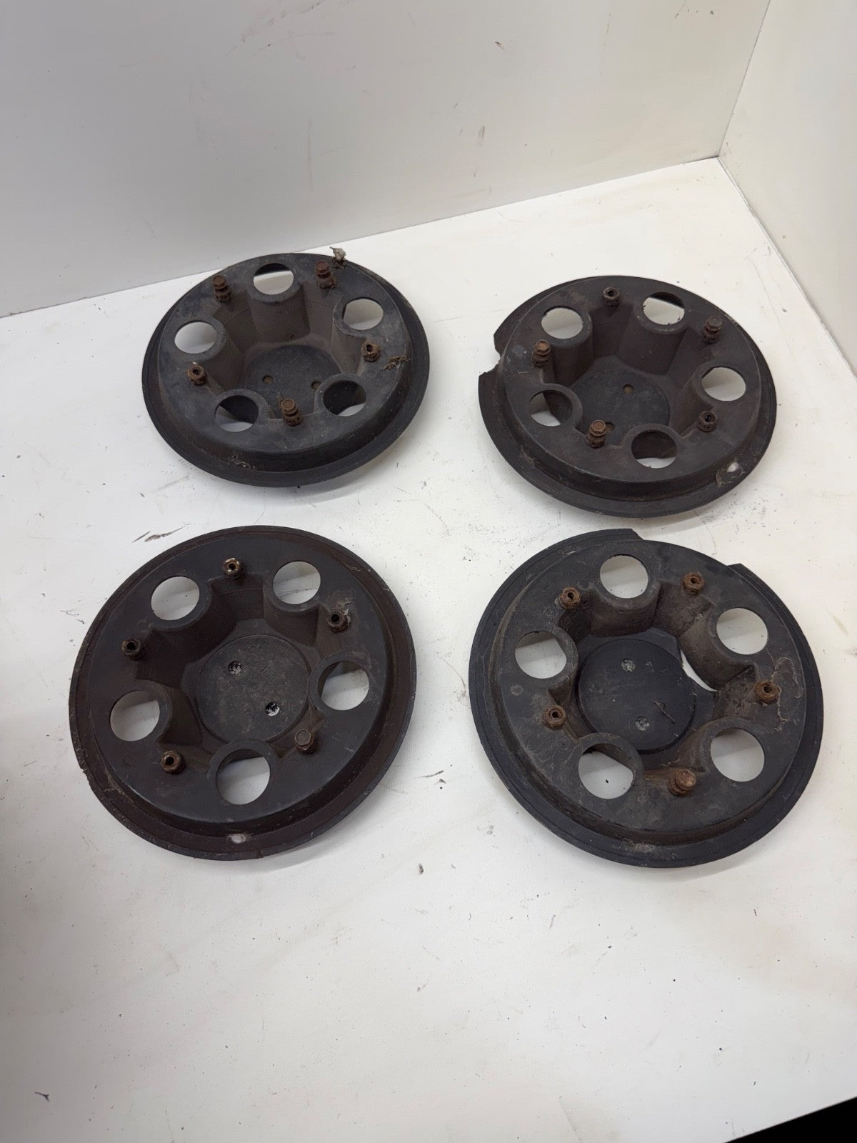 Jeep Cherokee XJ Wrangler YJ 84-01 Factory Black Center Cap Wheel Hub 5 Bolt