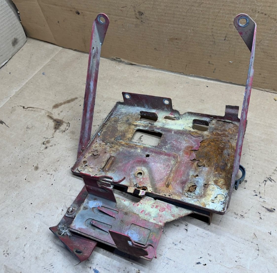 91-95 Jeep YJ Battery Tray Wrangler Factory Firewall Bracket Holder Mount OEM