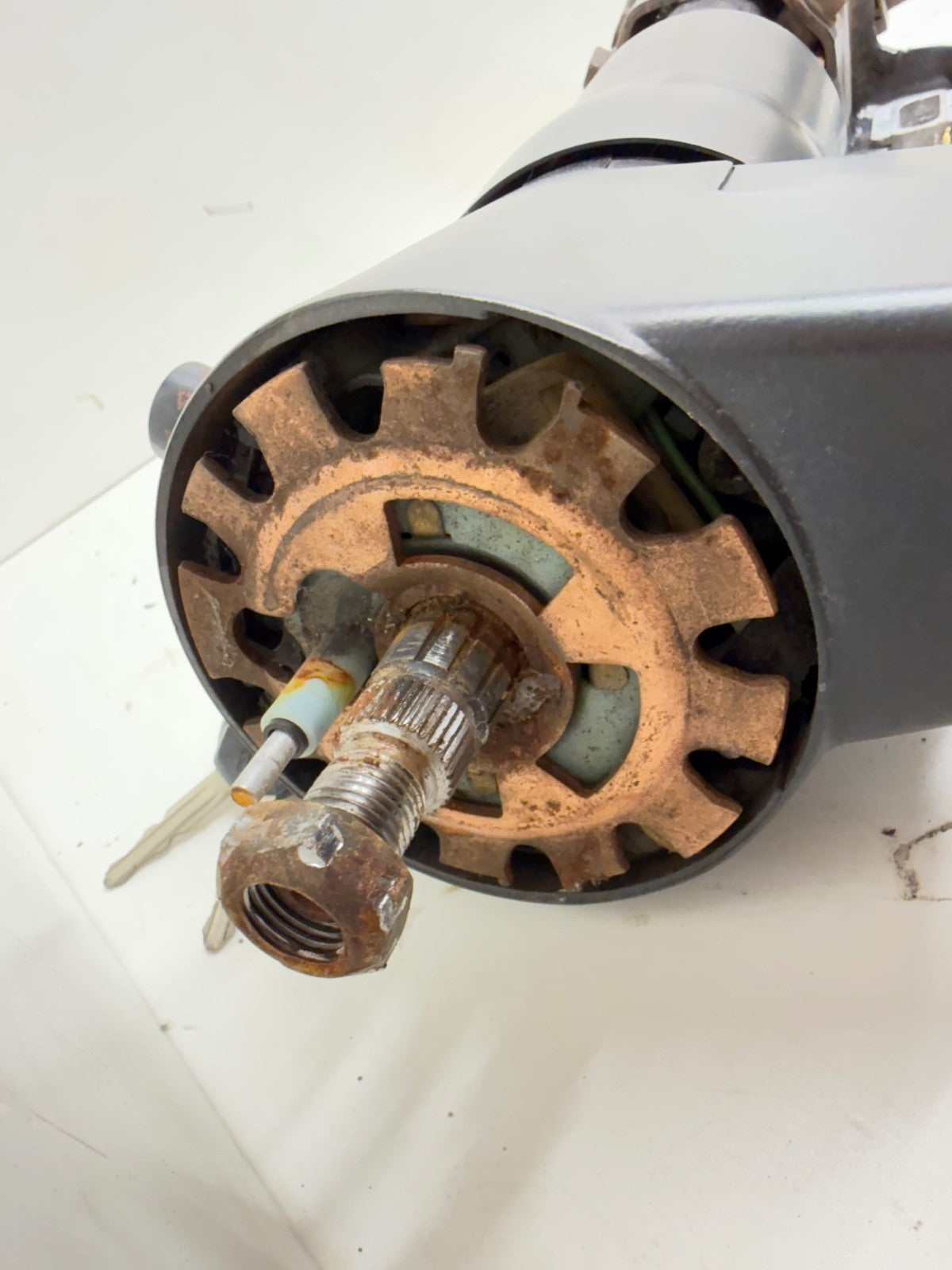 Jeep Wrangler YJ 87-95 Gray Standard Tilt Steering Column  w/Key Manual