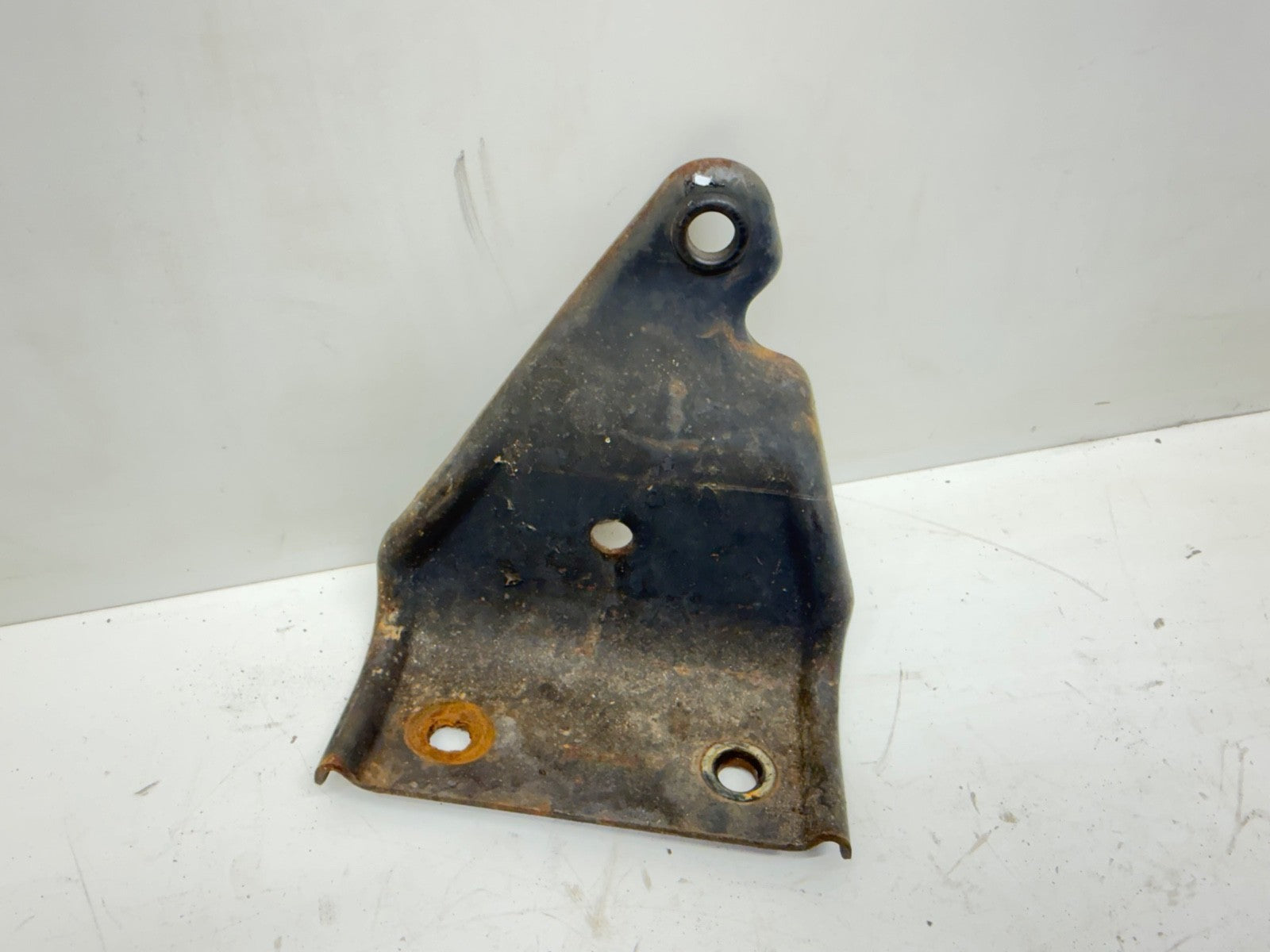 JEEP WRANGLER TJ 97-02 Left REAR Folding Seat Bracket Floor Mount Back Pivot OE