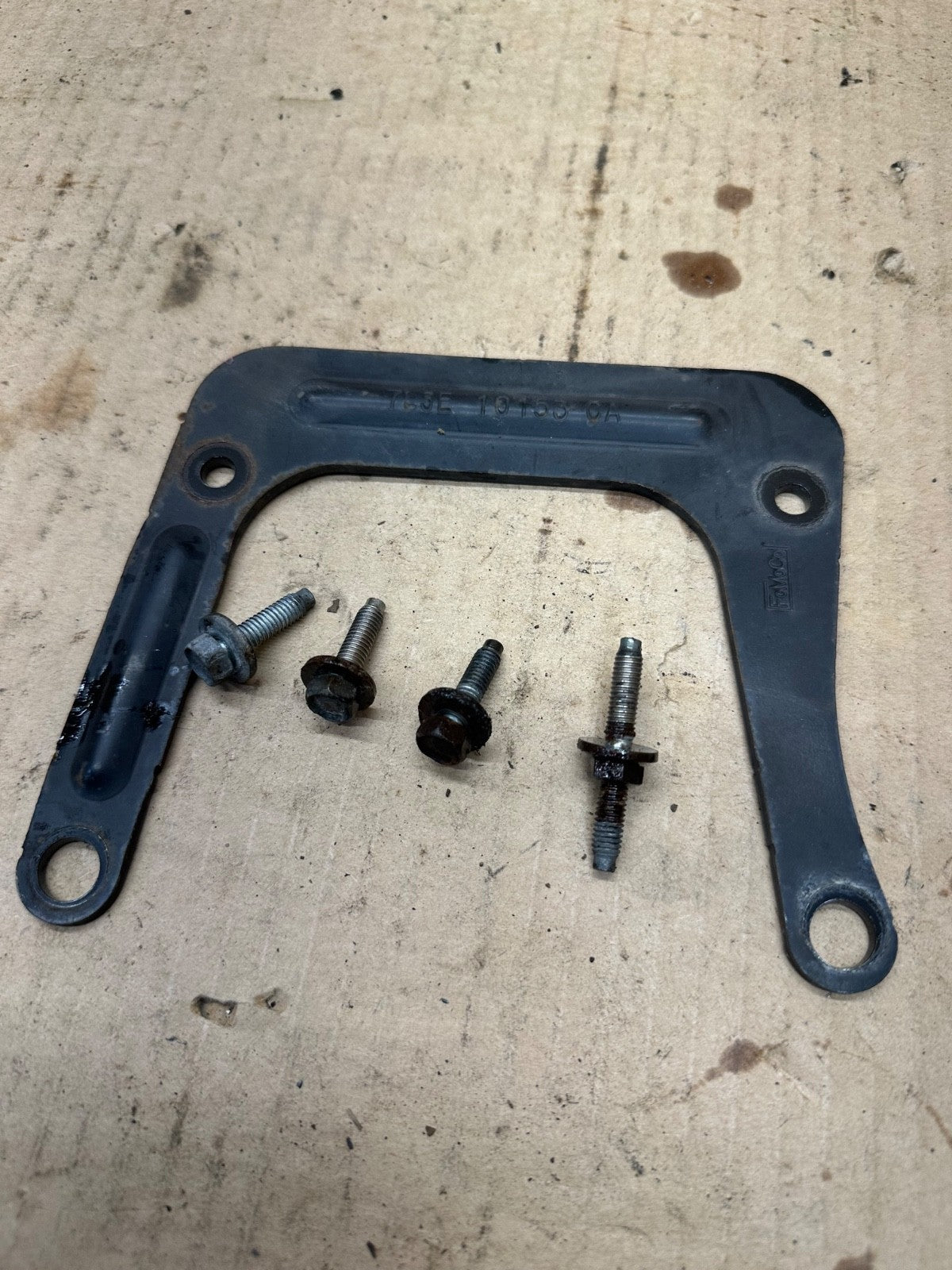 2007-2019 Ford 7L3Z10153A Alternator Bracket Upper V8 5.4 4.6 L OEM E150-350