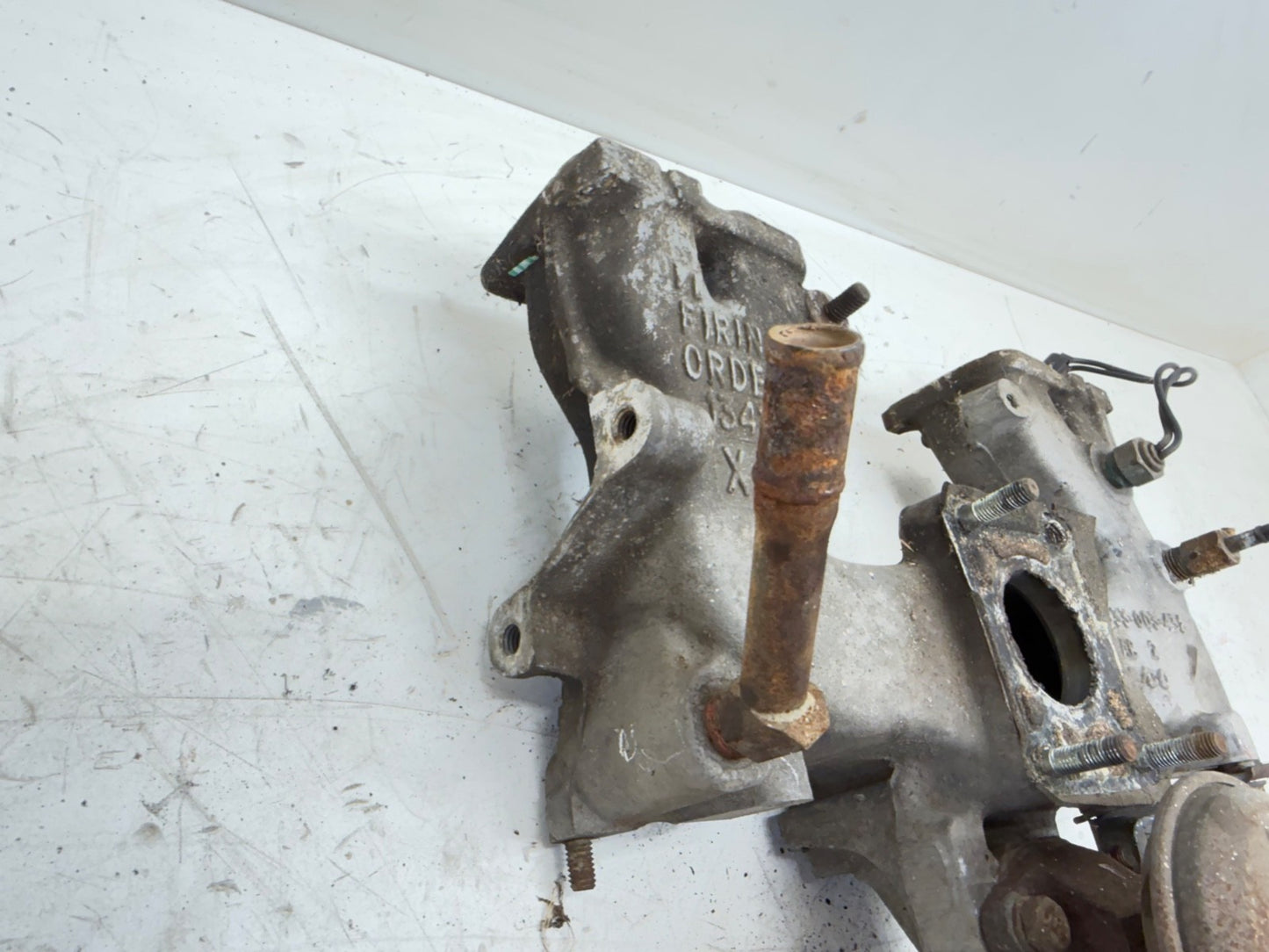 Jeep Wrangler YJ Cherokee XJ 84-90 TBI Throttle Body Intake Manifold 2.5L