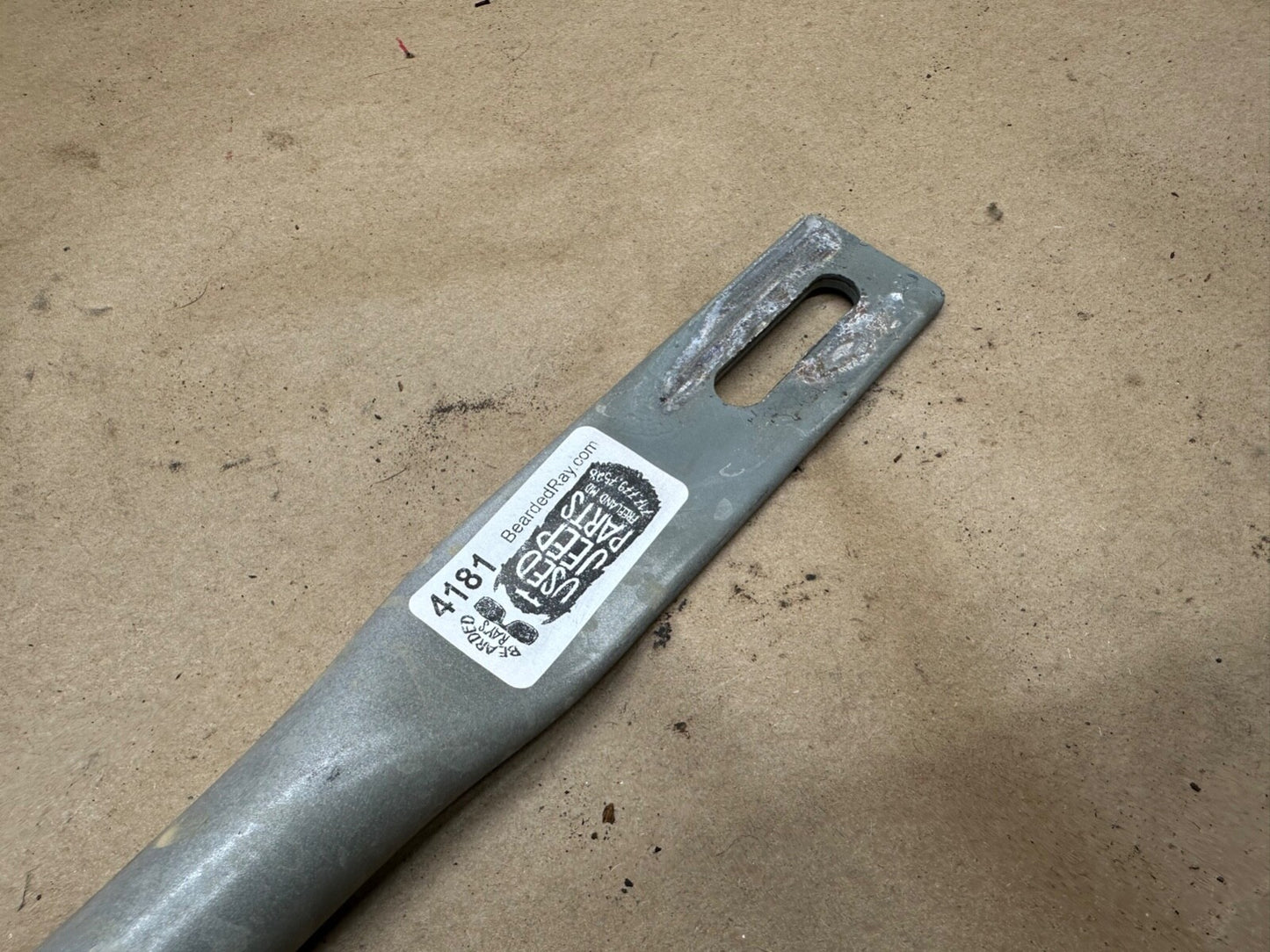 2007-2011 Ford Crown Victoria Left Front Fender Support Bracket Brace OEM Vic LF