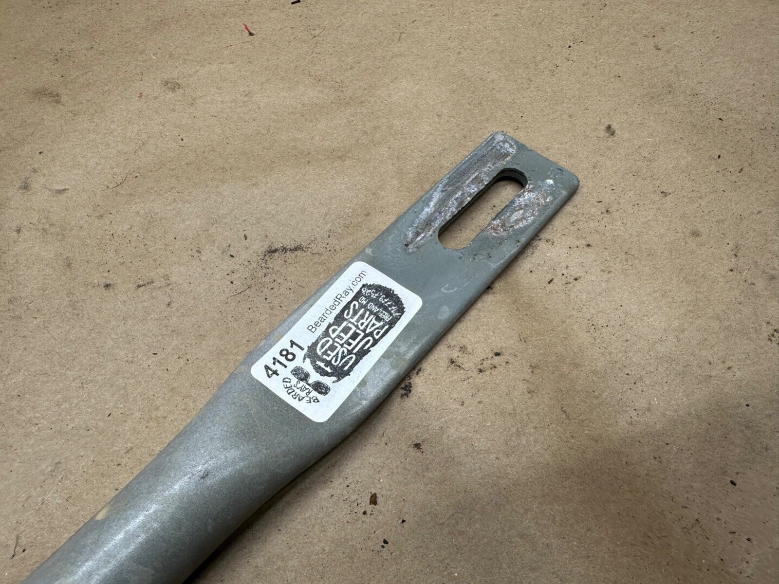 2007-2011 Ford Crown Victoria Left Front Fender Support Bracket Brace OEM Vic LF