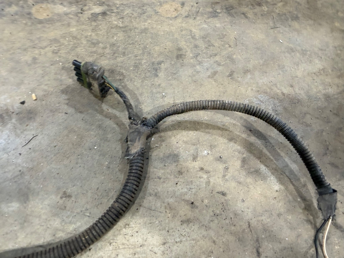 Jeep Wrangler TJ 1997 Tail Light Body Wiring Harness Soft Top 3rd Brake OEM
