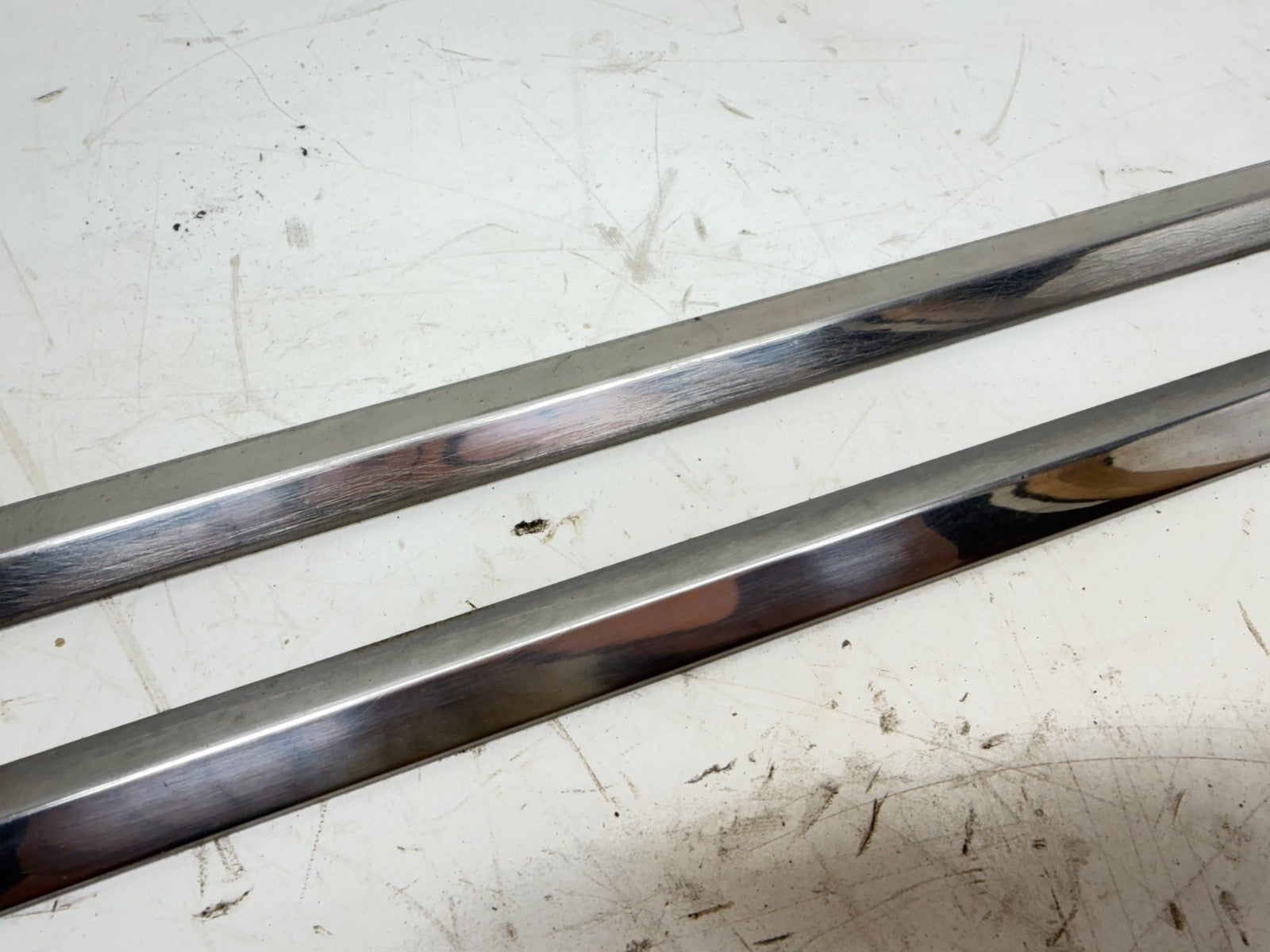 63-79 Cherokee Wagoneer Stainless Chrome Trim Rear Passenger Fender Hood Back