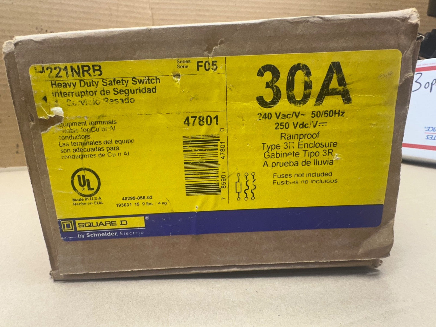 New Square D H221NRB Disconnect 30 Amp 240V 2P 3W 3R Rainproof Fusible