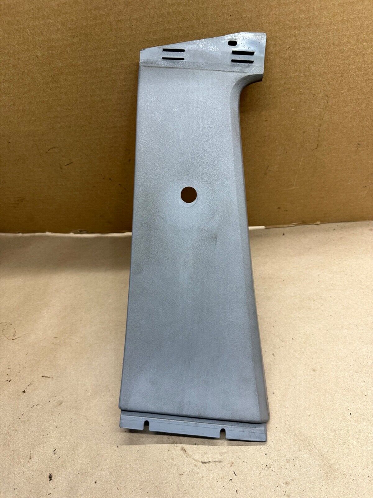 88-96 Jeep Cherokee XJ 2 Door Driver Side B Pillar Gray OEM Grey 2dr Upper LH L