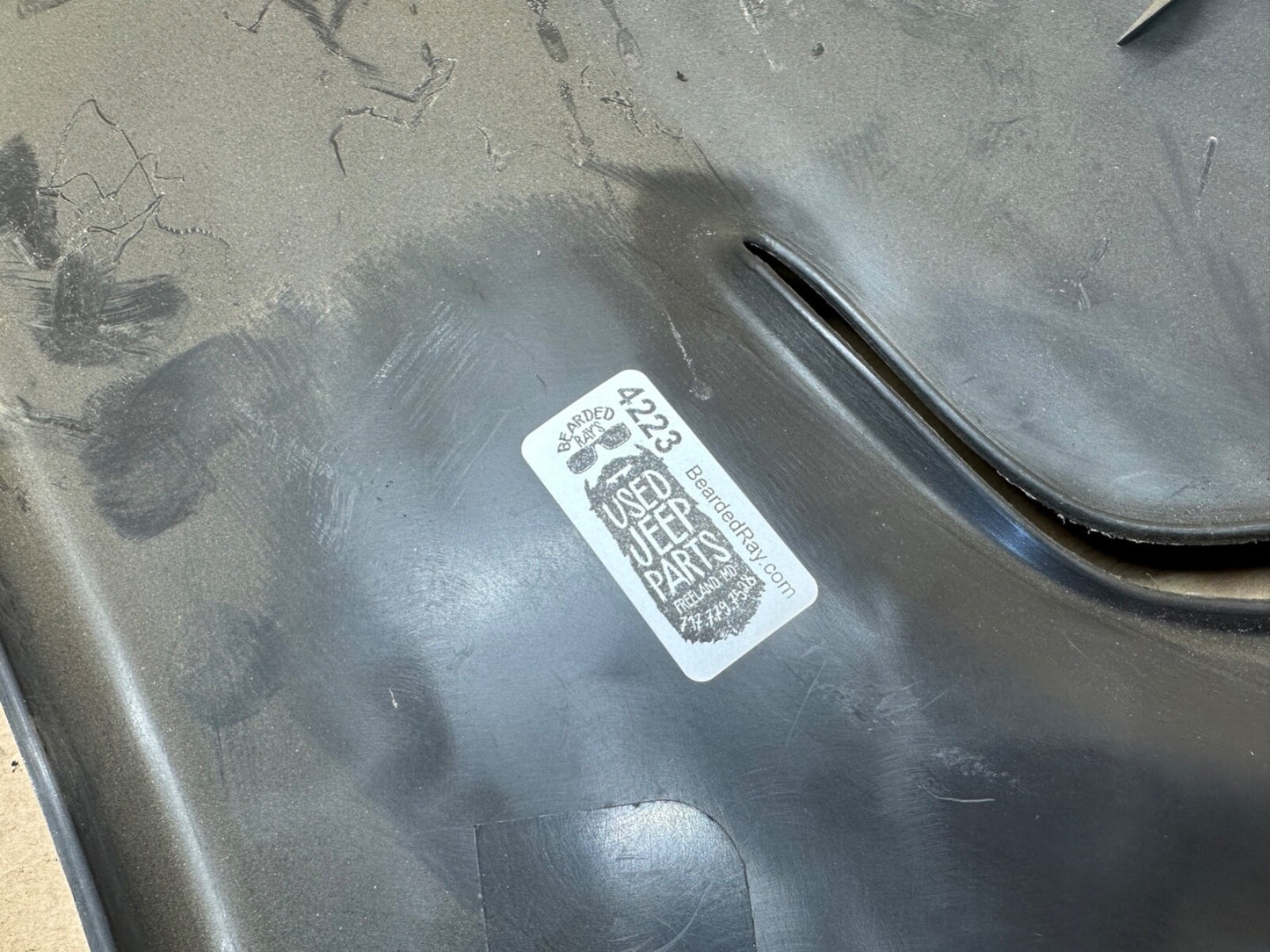 03-11 CROWN VICTORIA Left Drivers SIDE UPPER QUARTER TRIM PANEL C Pillar OEM