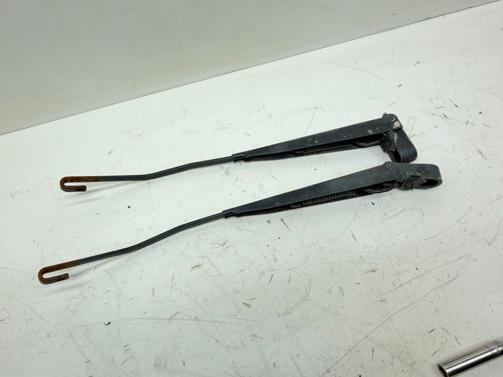 97-06 Jeep TJ Wrangler Driver & Passenger Windshield Wiper Blade Arms Left Right