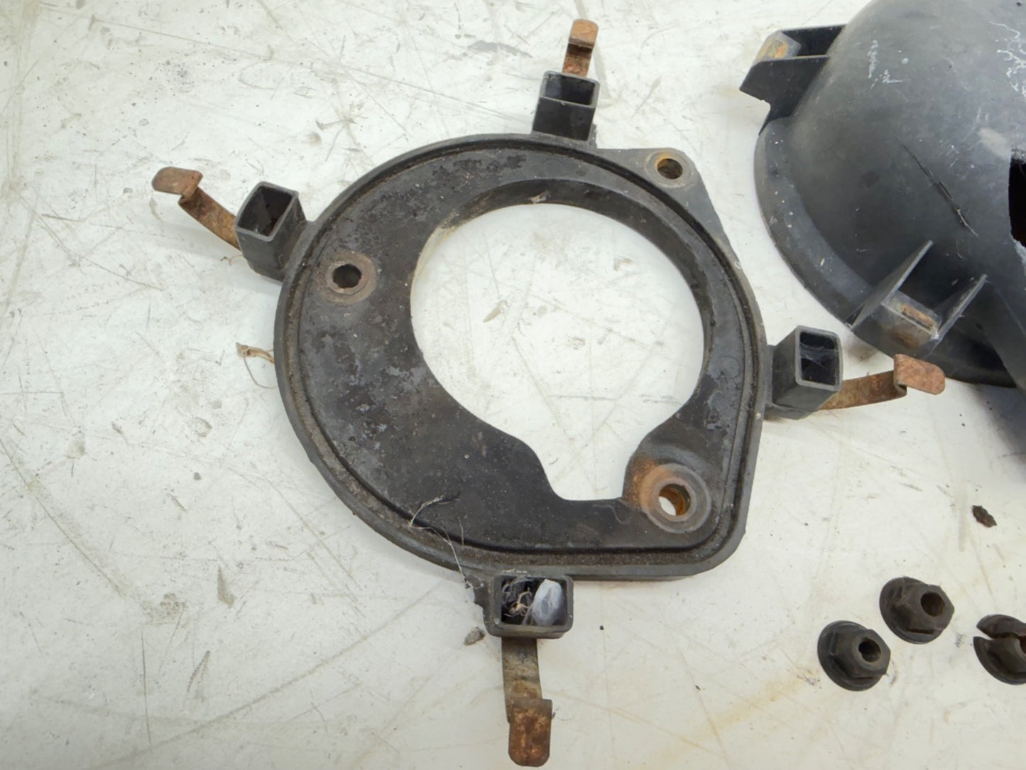 Jeep Wrangler YJ 87-90 2.5 4 Cyl Air Cleaner Throttle Body Adapter 8953002851
