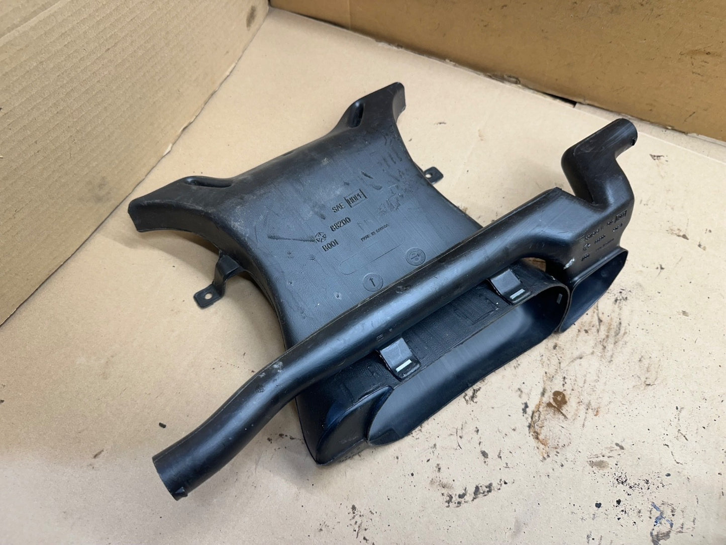 97-02 Jeep Wrangler TJ Defrost Vent 55115161 Heat Duct w/ Directional Defroster