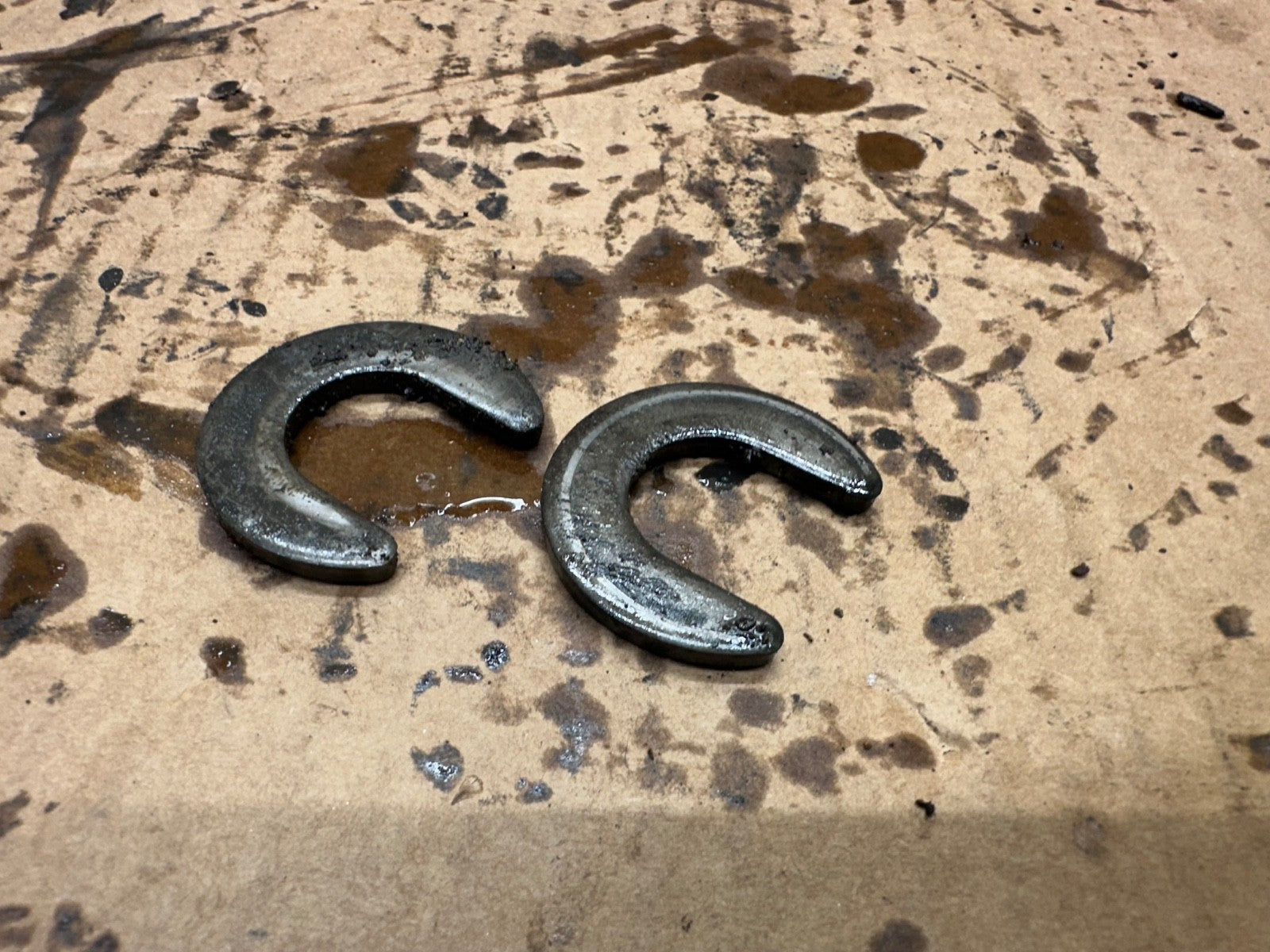 Ford 8.8 Rear Axle Shaft C Retaining Clip OEM Retainer F150 C-Clip Explorer 8.8"