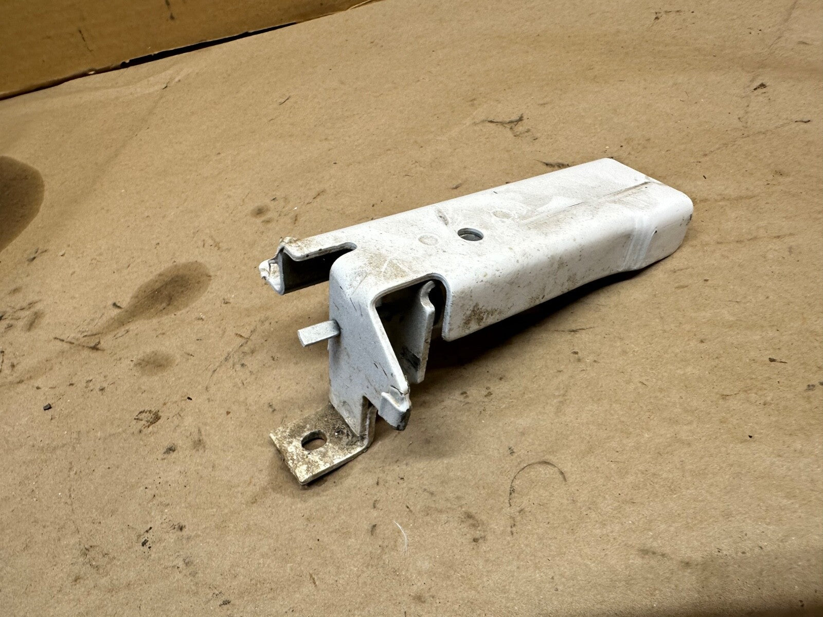 Factory Ford Sliding Door Lower Cover 2003-2019 OE Slider E 350 250 150 Bracket