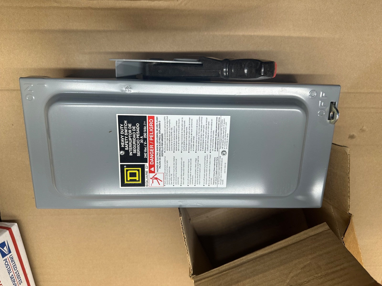New Square D H221NRB Disconnect 30 Amp 240V 2P 3W 3R Rainproof Fusible