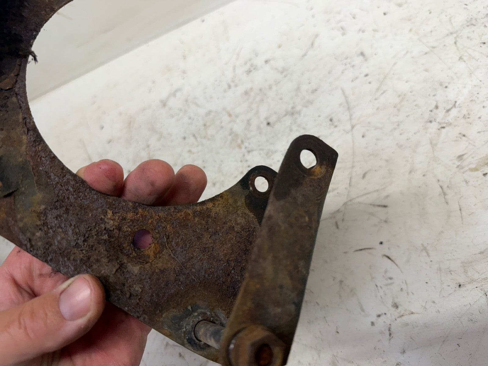 Jeep Wrangler YJ CJ 76-90 OEM 4.2L 2.5 Alternator Engine Mounting Bracket Mount
