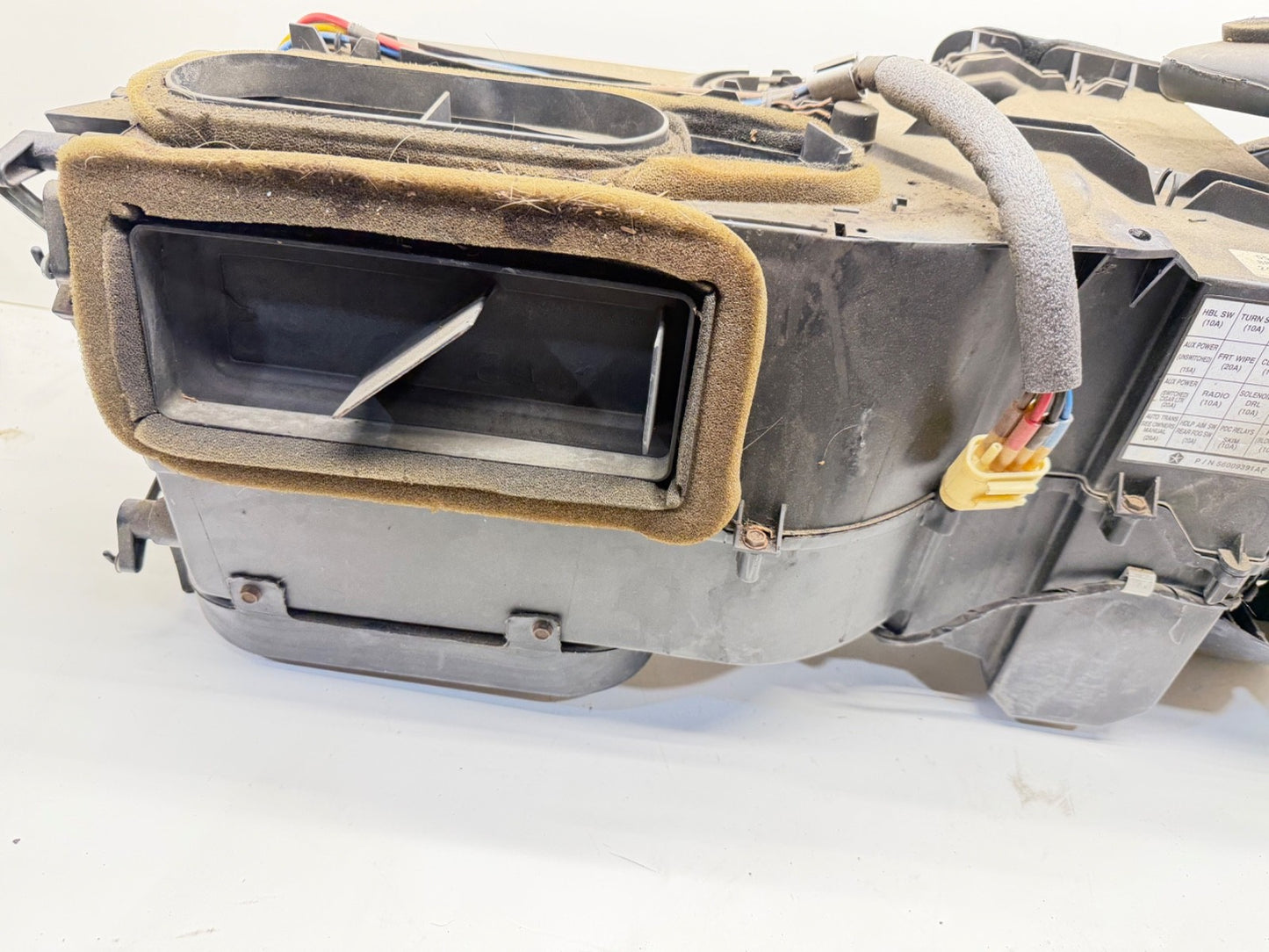 NON AC Jeep TJ Wrangler 99-01 HVAC Heater Core Housing Box 55115173AD Blower