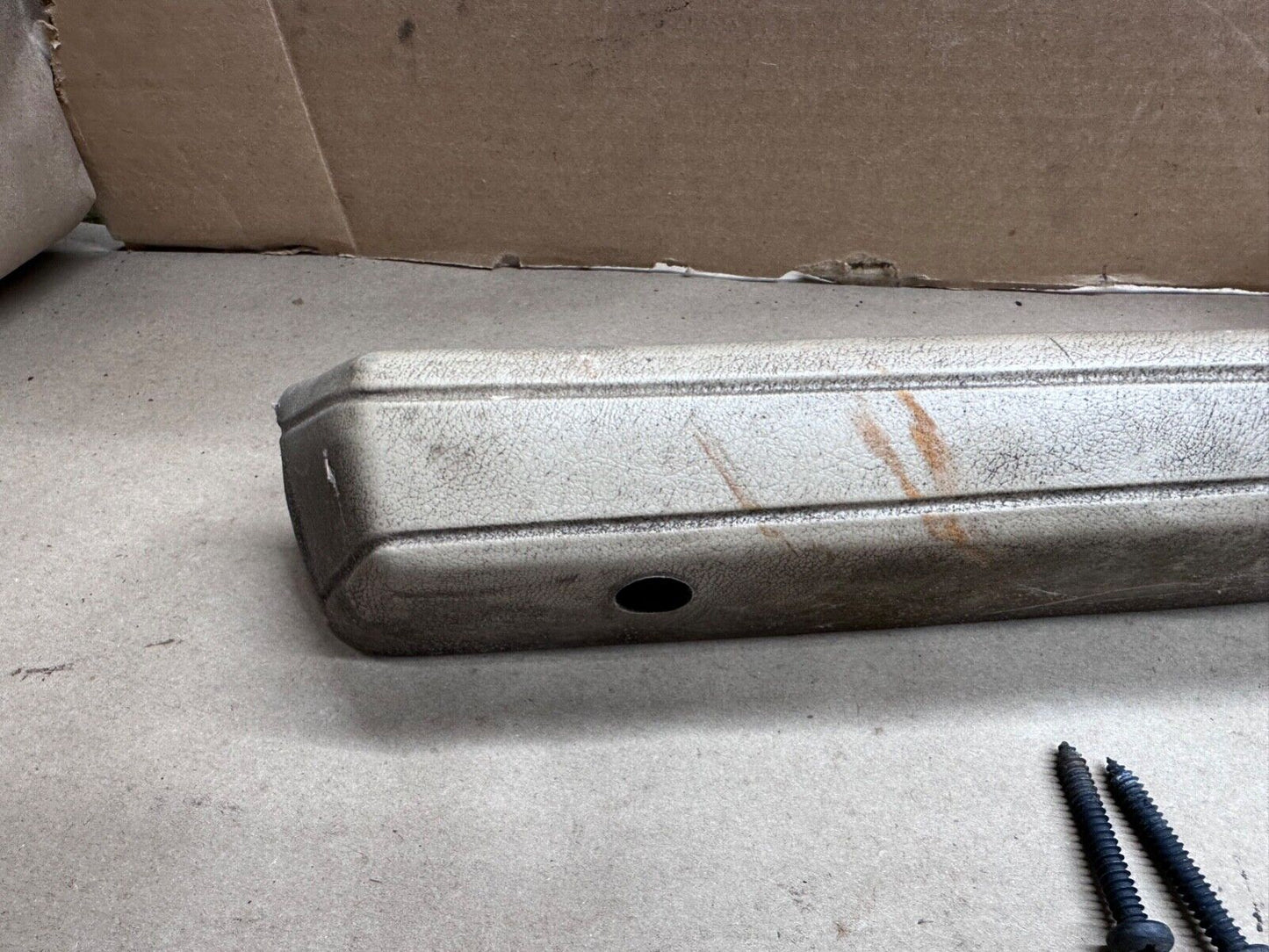 84-96 Jeep Cherokee XJ Tan Front Interior Door Handle Arm Rest Pull Left LF OEM