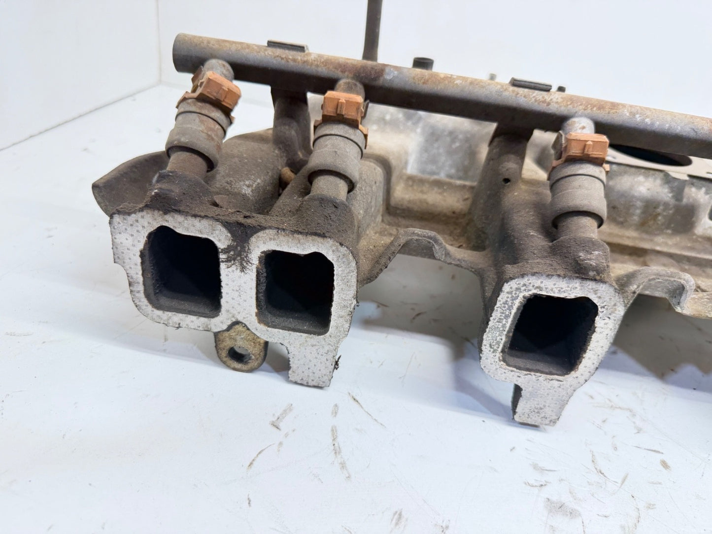 Jeep Wrangler YJ 91-95 4.0 L 6 Cyl Intake Manifold Fuel Rail Aluminum 4.0L OEM