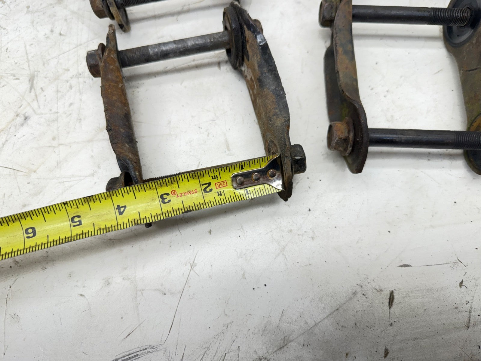 87-95 Jeep Wrangler YJ Shackles Shackle Front Rear Leaf Spring OEM Factory Stock