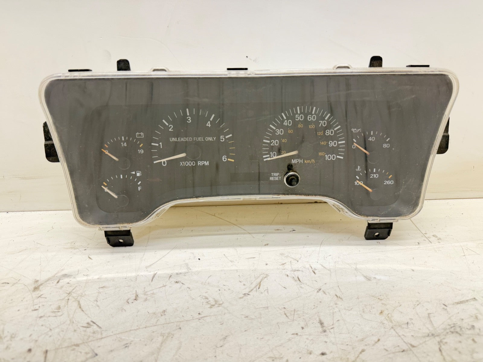 97-01 Jeep Cherokee XJ SPEEDOMETER CLUSTER Gauge Speedo Gauge Instrument Tach TJ