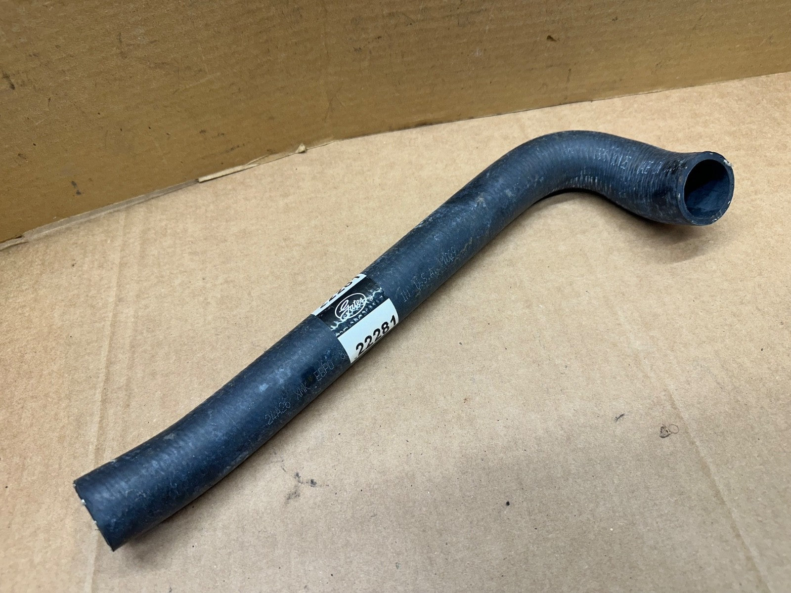 Gates 22281 Premium Molded Coolant Hose For 97-02 Jeep TJ Wrangler 4.0L 6 cylind