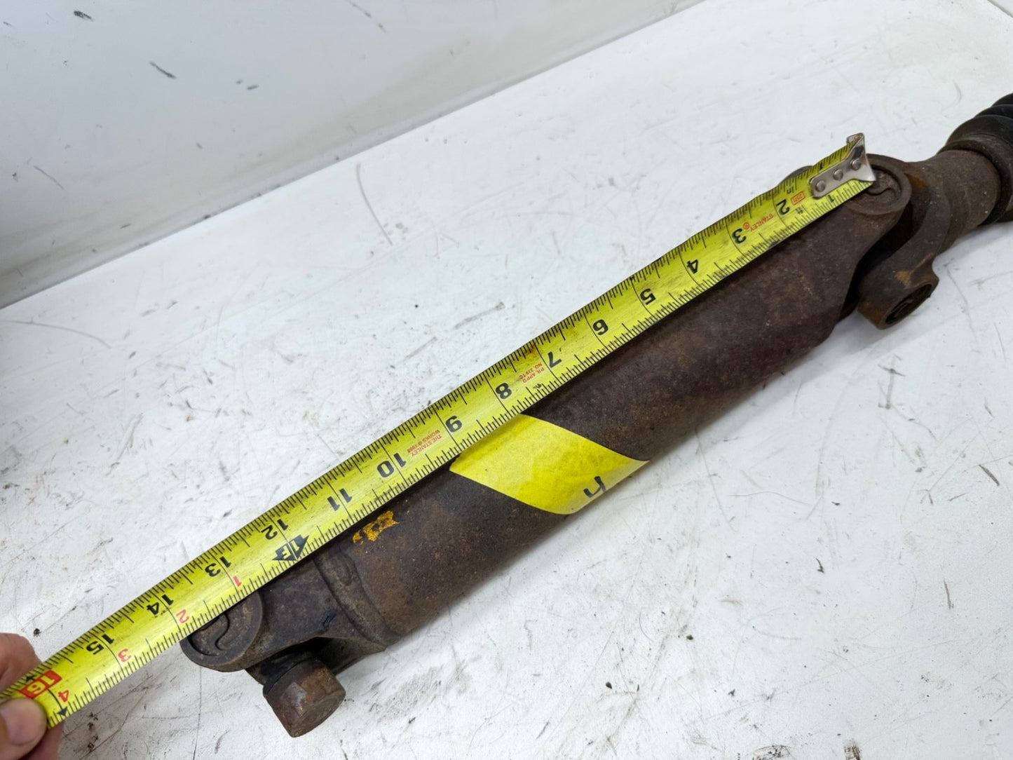 97-02 Jeep Wrangler TJ 13.5" REAR DRIVESHAFT 2.5L 4 CYL 5 Spd Drive Shaft 2.5 L