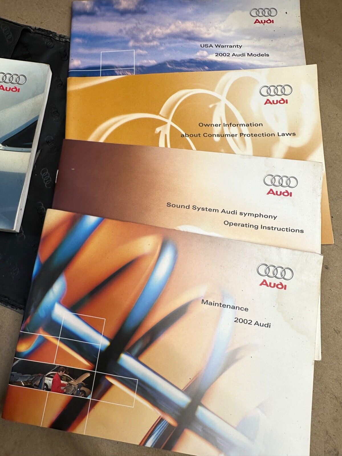 2002 02 AUDI A4 A 4  OWNER'S MANUAL SET BOOK -FREE SHIPPING- OM604