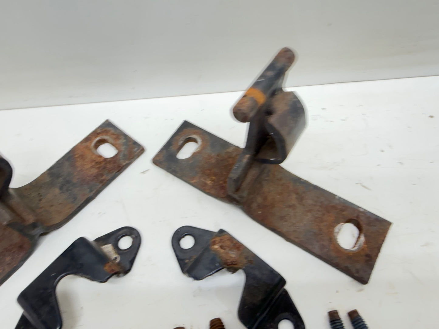 87-95 Jeep Wrangler YJ Rear Seat Brackets Back Bracket PAIR OEM Rear Mount Set
