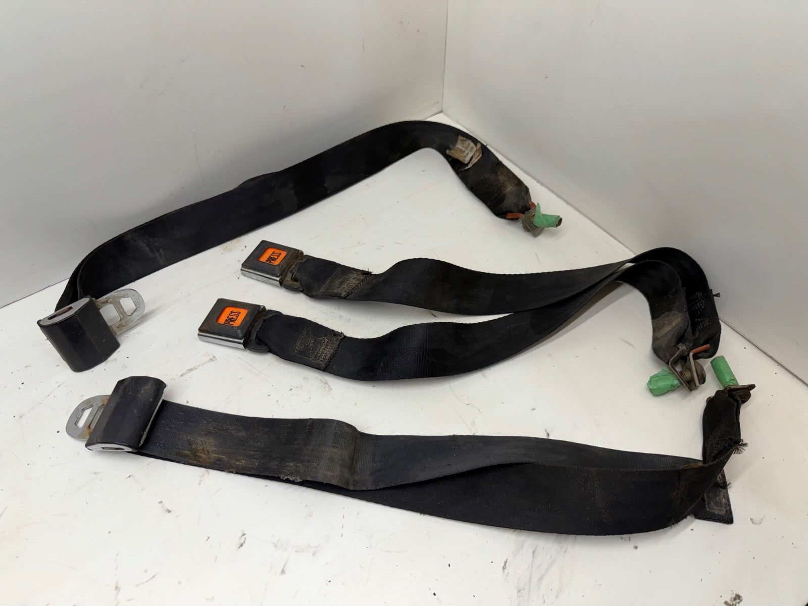 77-91 Jeep YJ CJ Rear Seat Lap Belts Back Seat Belt CJ5 CJ7 Wrangler Black OEM