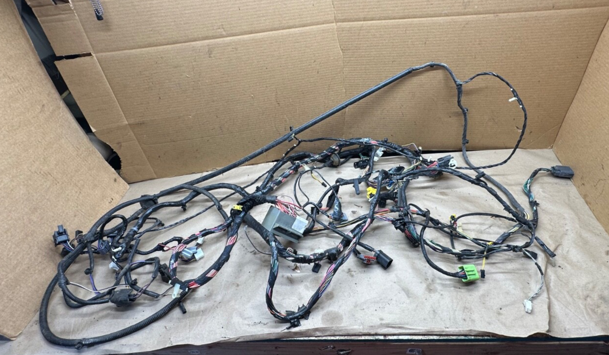2005 Jeep Wrangler TJ RUBICON 4.0L Body Wiring Wire Harness 56050733AB Dash Rear