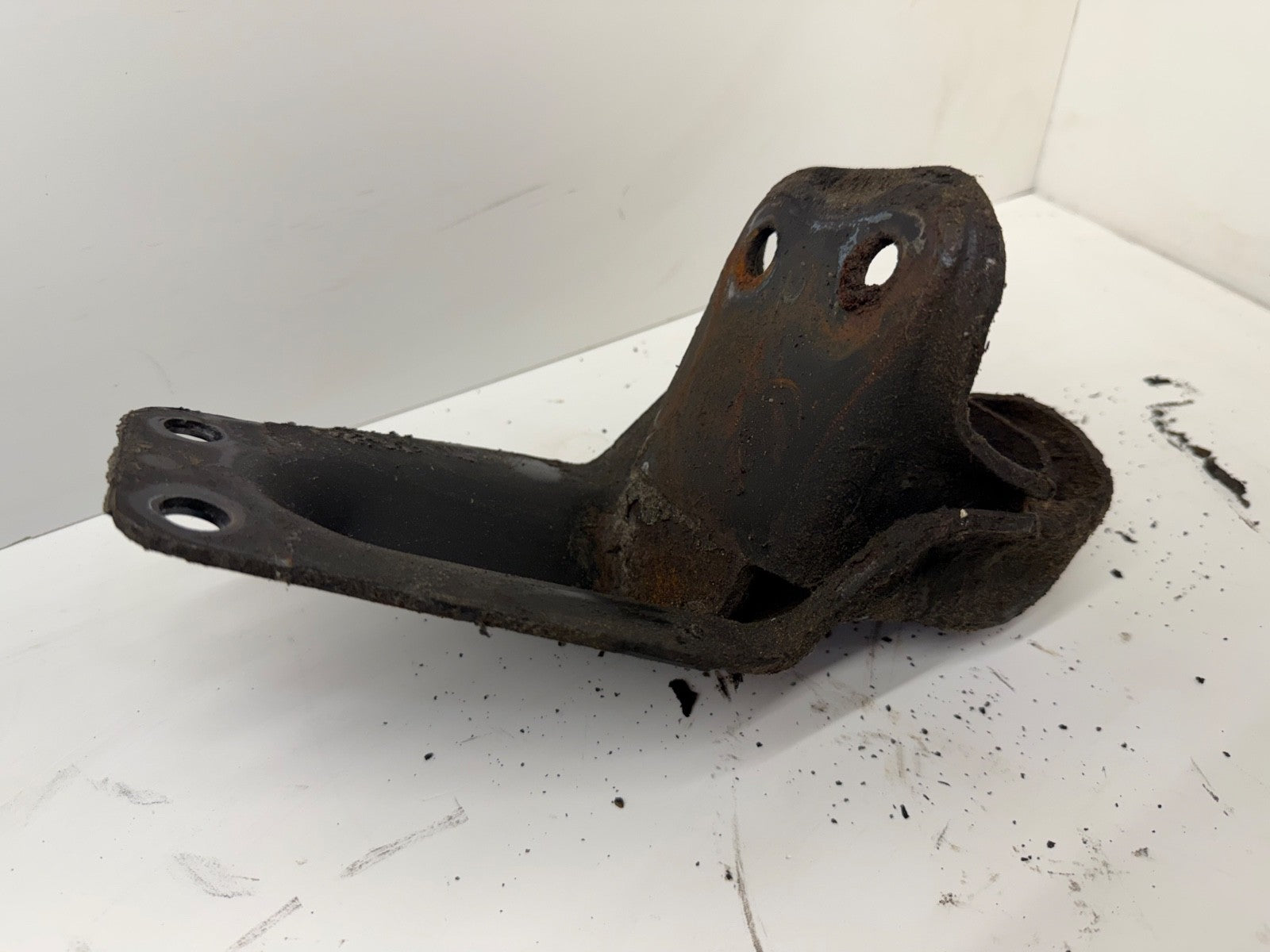 87-01 Jeep Cherokee XJ Comanche MJ OEM Track Bar Mount Mounting Bracket Factory