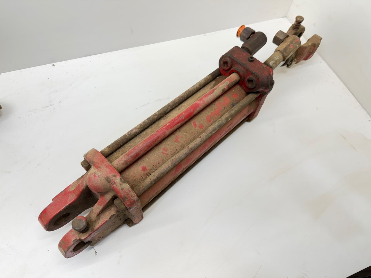 Farmall International 300 330 350 IH Tractor Three Point Hydraulic Cylinder Ram